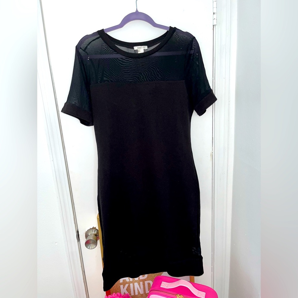 Junior Plus Elegant Black Dress